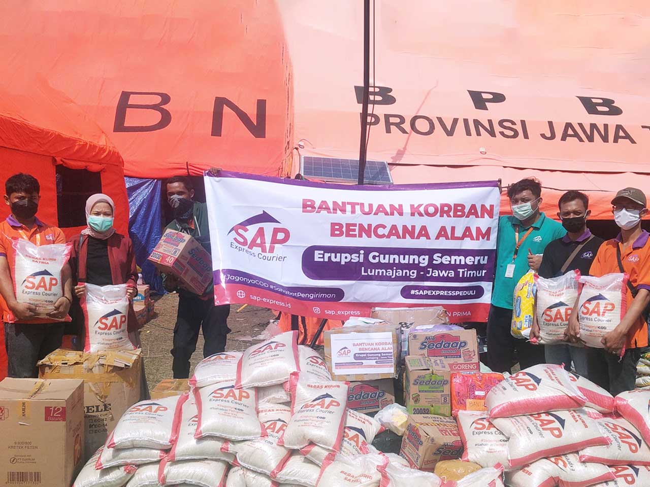 aid for the victims of the mount semeru natural disaster
